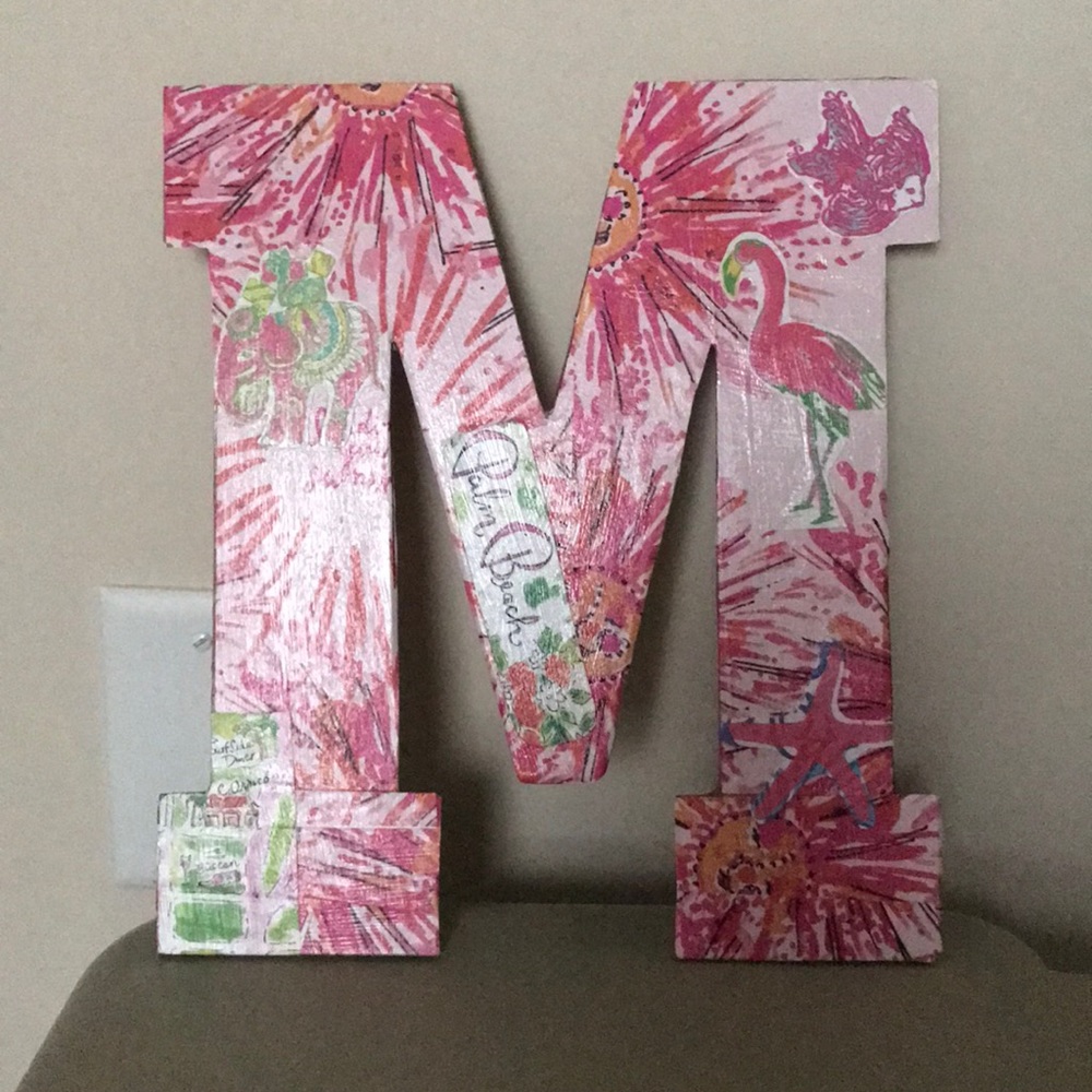 Lilly Pulitzer “M”